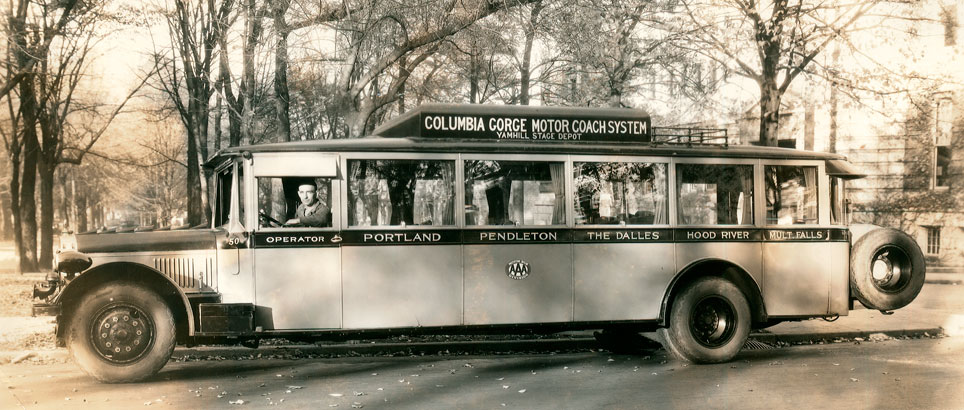Columbia Gorge Motor Coach System bus in 1928