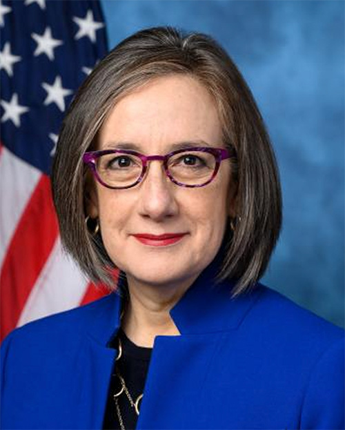 Andrea Salinas