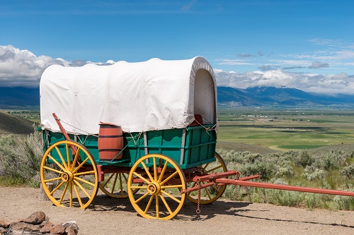 Replica of a covered wagon 
